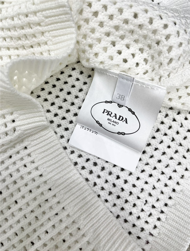 Pra*a hollow knitted vest replica designer clothes