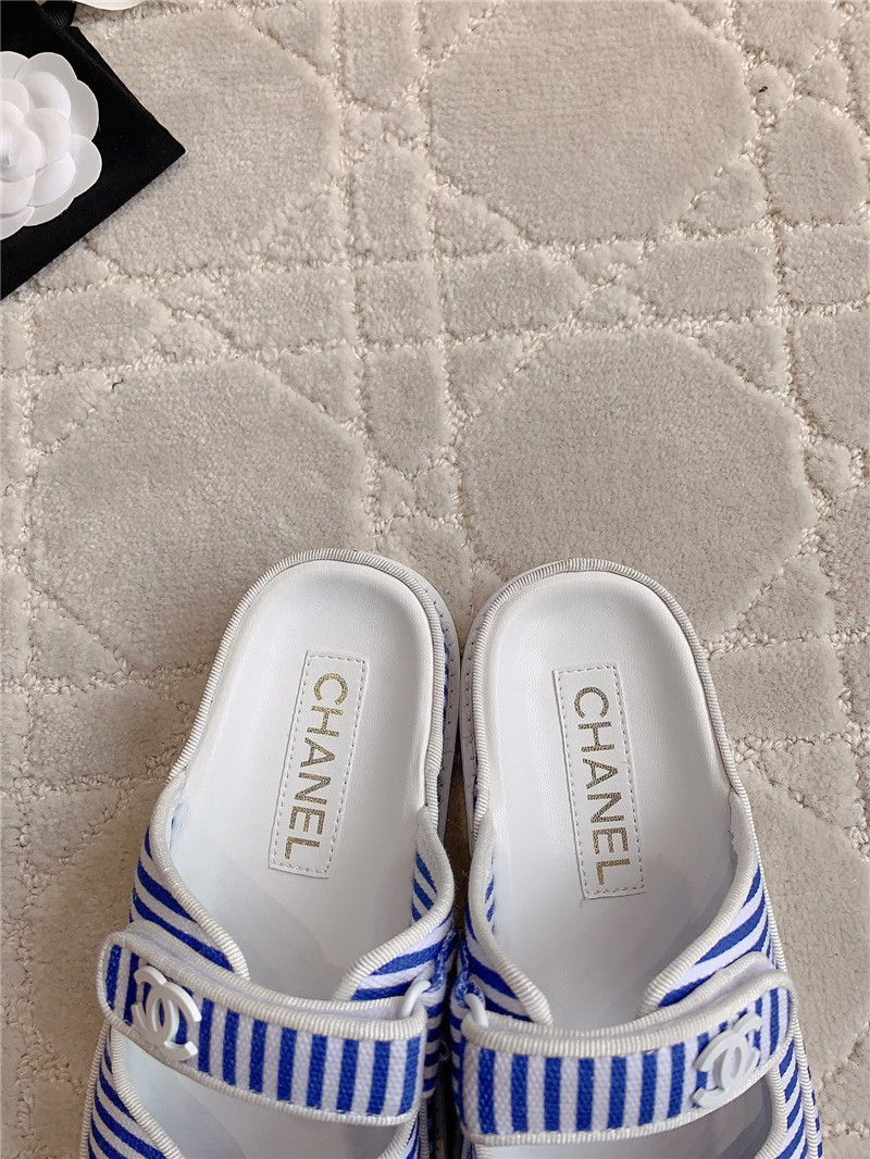 Ch**el white blue dad slides
