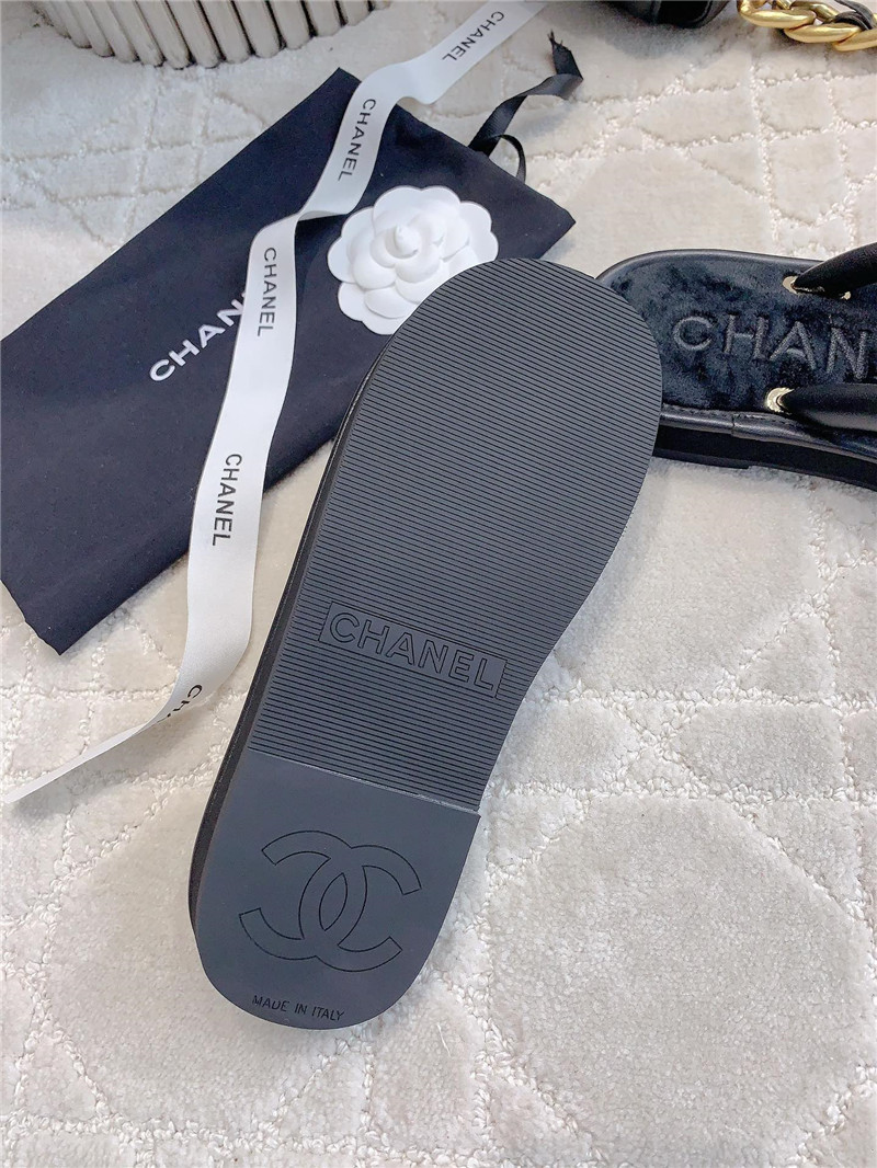 Ch**el logo lambskin leather flip-flops