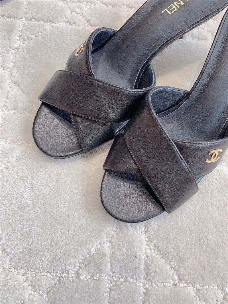 Ch**el black lambskin pearl heel mule