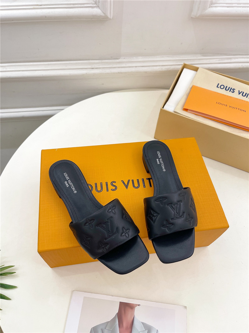 l0vis Vvtt0n revival flat mules black