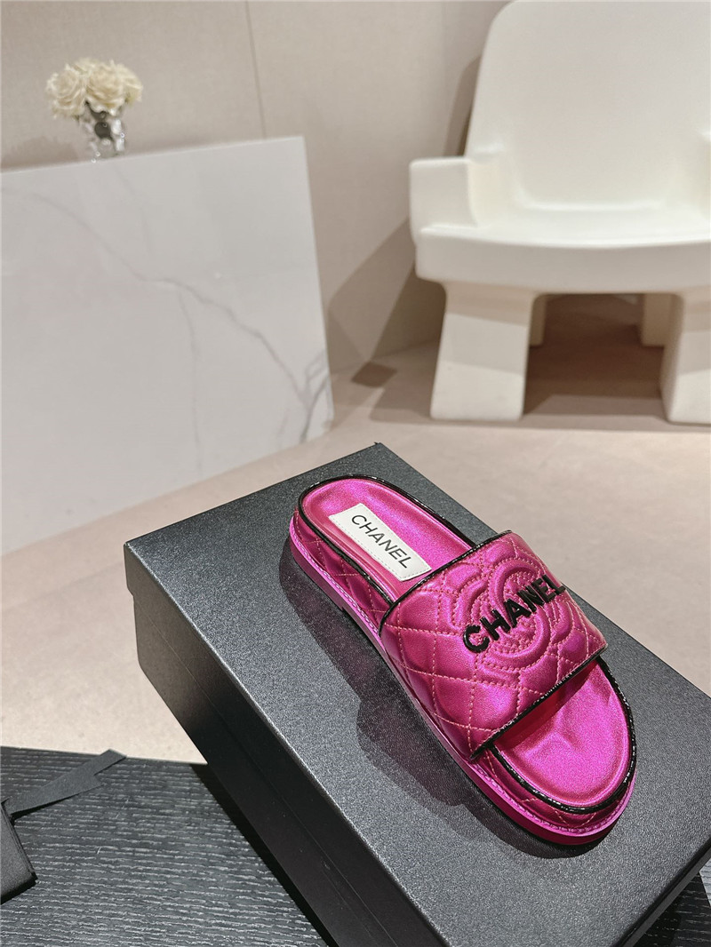 Ch**el fuchsia quilted mules sandals