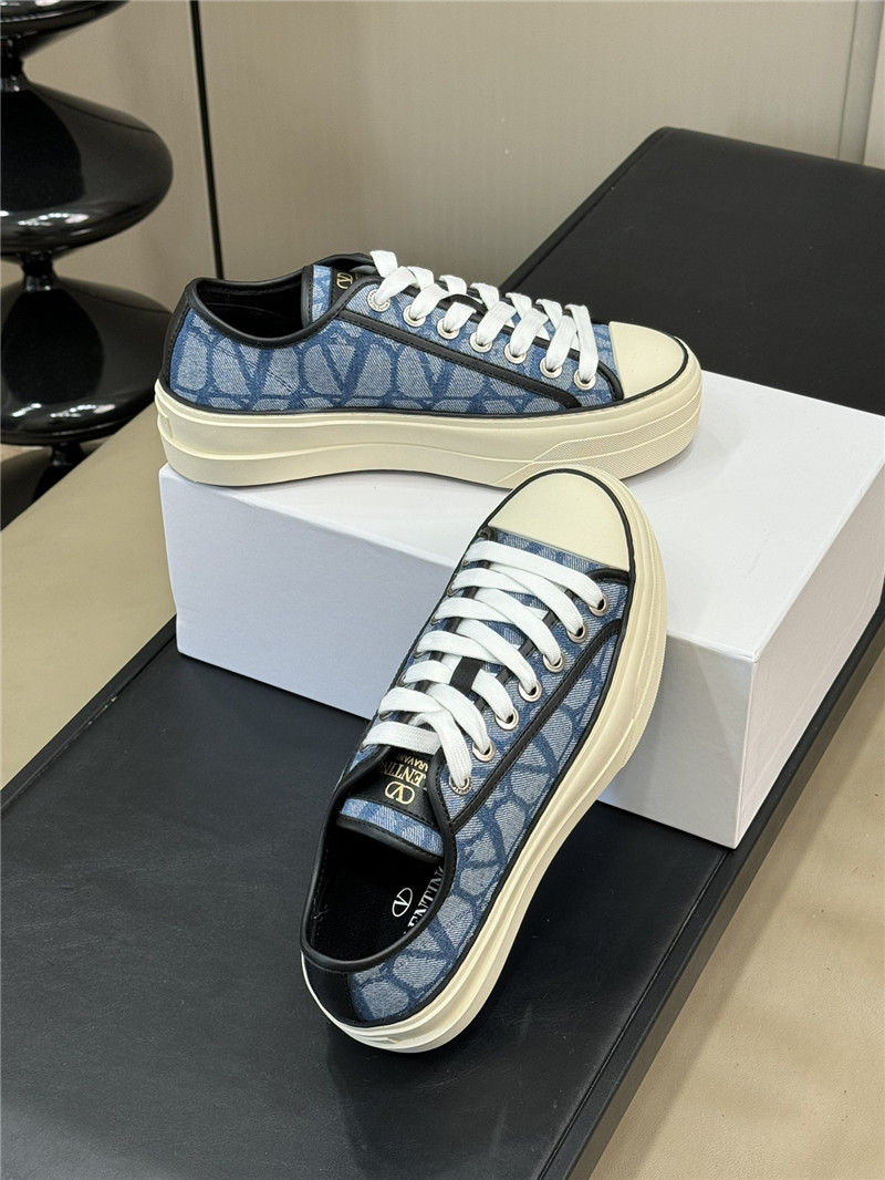 Va1e*ntin0 blue canvas flat sneakers