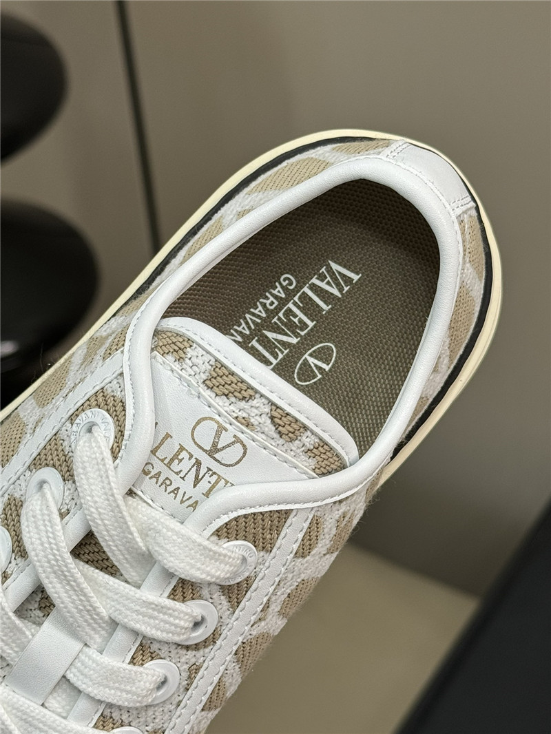 Va1e*ntin0 beige canvas flat sneakers