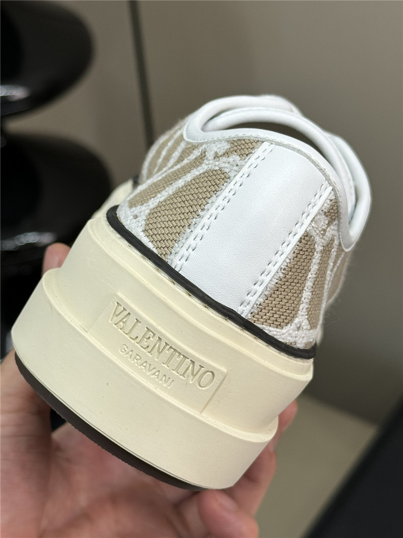 Va1e*ntin0 beige canvas flat sneakers