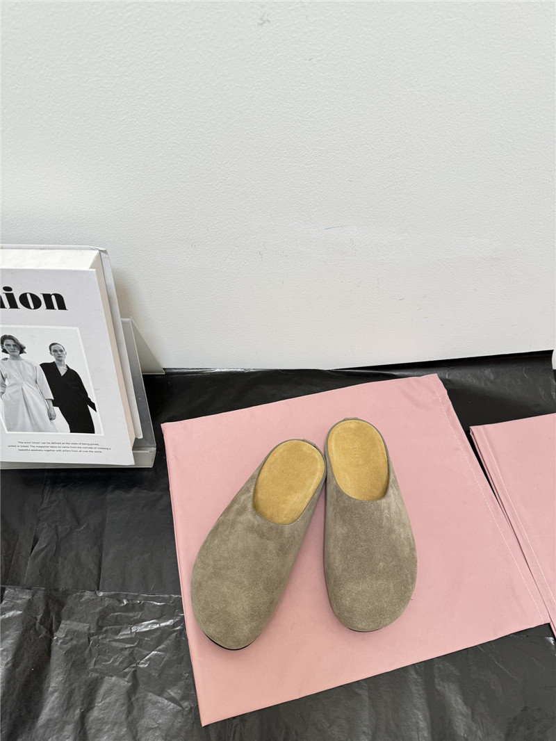 The R0w hugo suede mules
