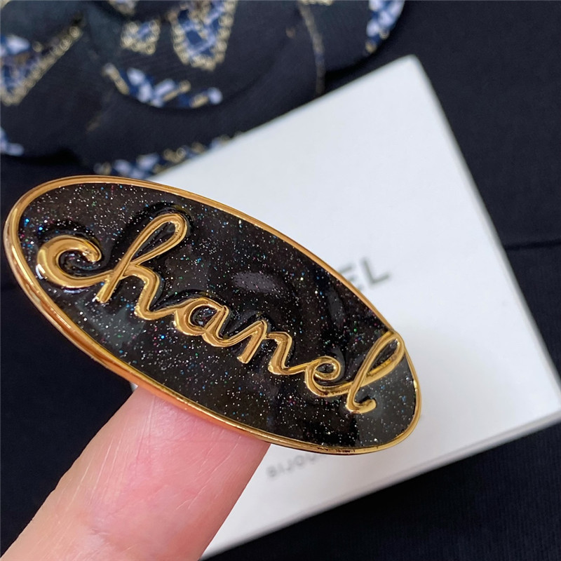 Ch**el english letter enamel brooch
