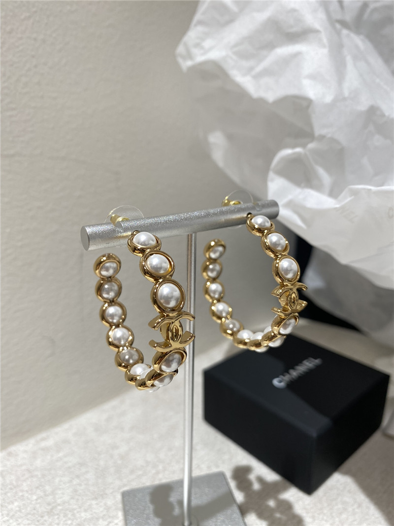 Ch**el round hoop pearl earrings