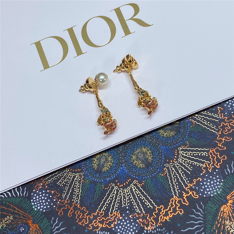 D10r pearl rose earrings