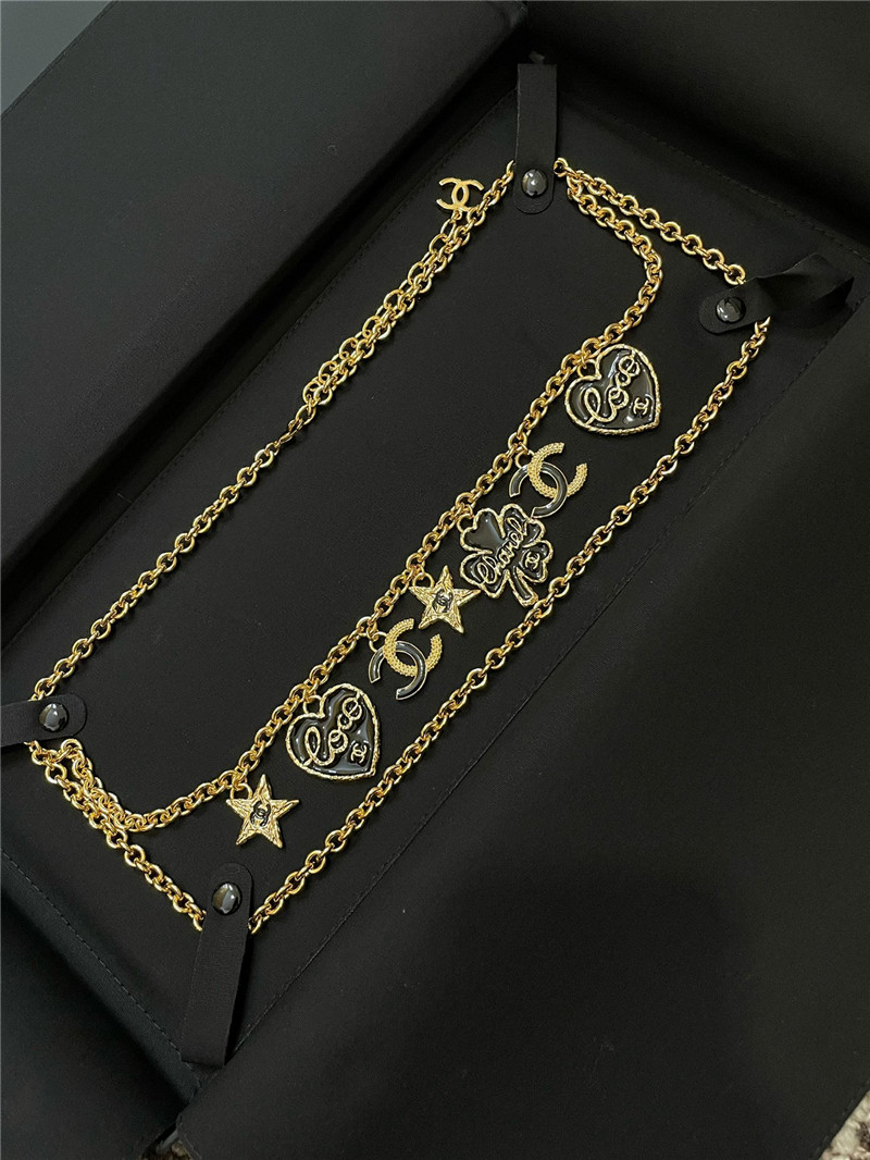 Ch**el multi-element waist chain