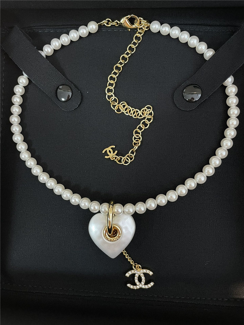 Ch**el double c white love pearl necklace