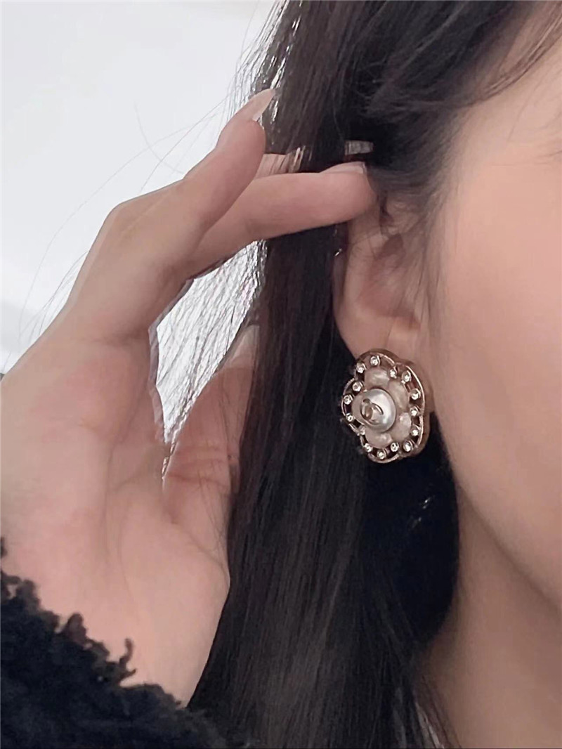 Ch**el camellia franc earrings