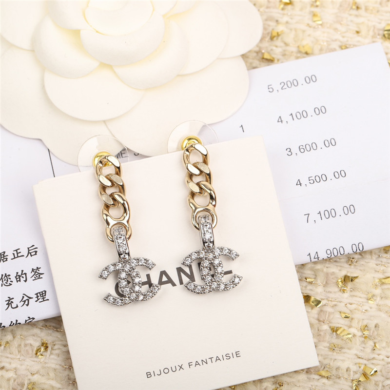 Ch**el double c earrings