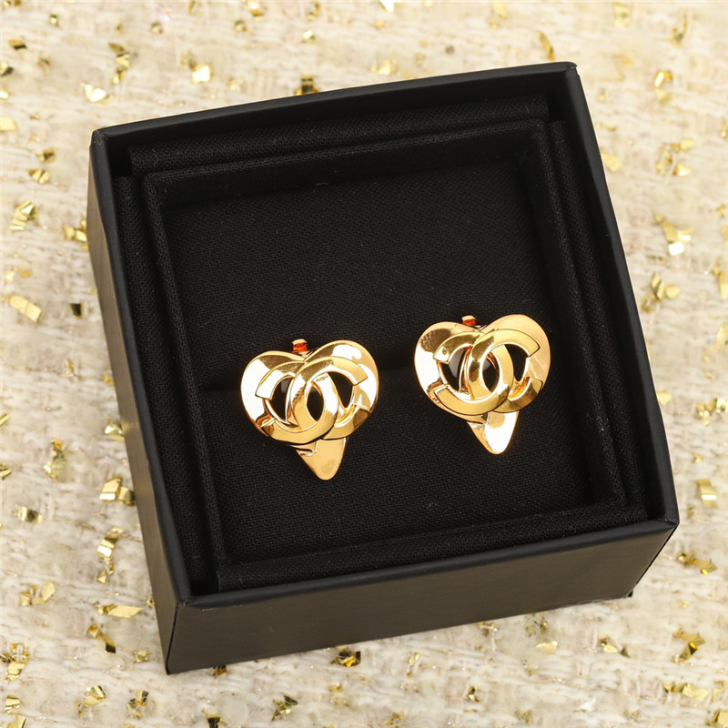 Chanel love double C ear clip