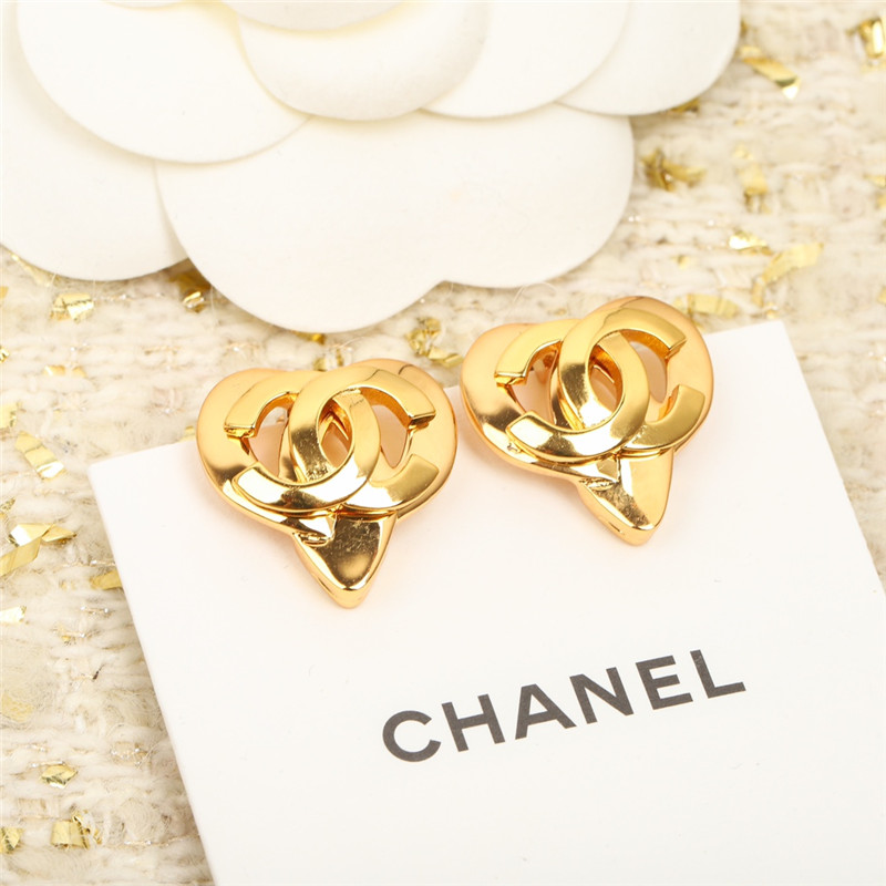 Chanel love double C ear clip