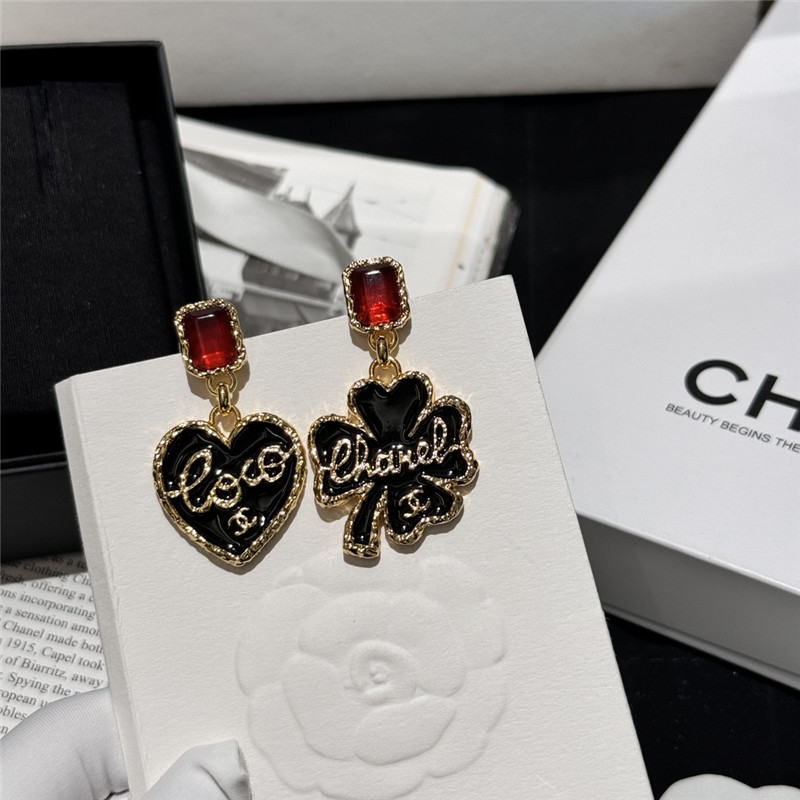 ch**el red D1am0nd gold edge lava earrings
