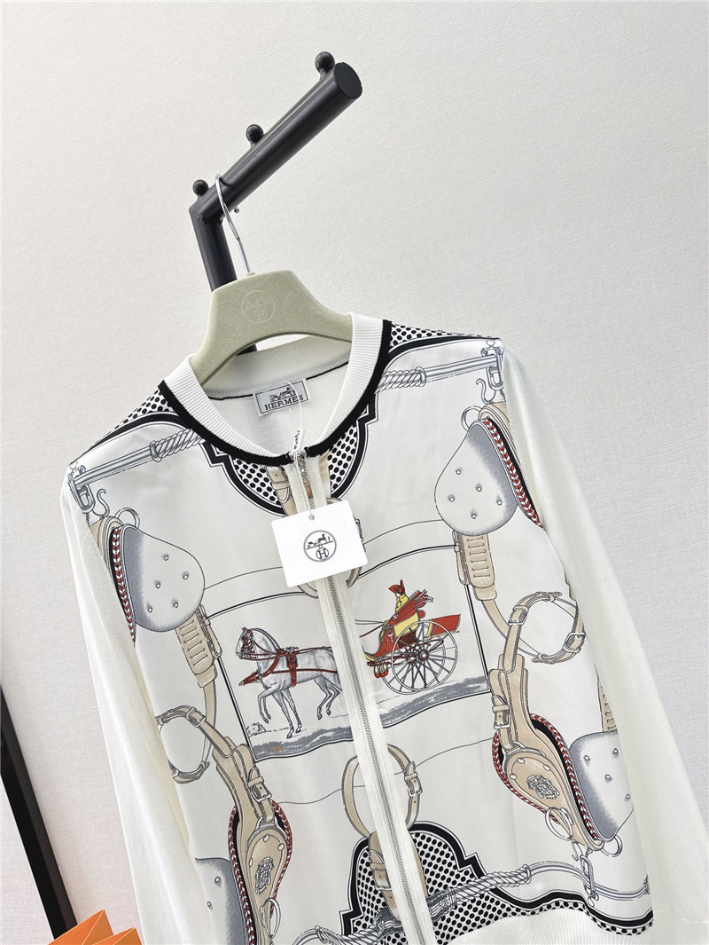 H**me5 horse printed cardigan in white