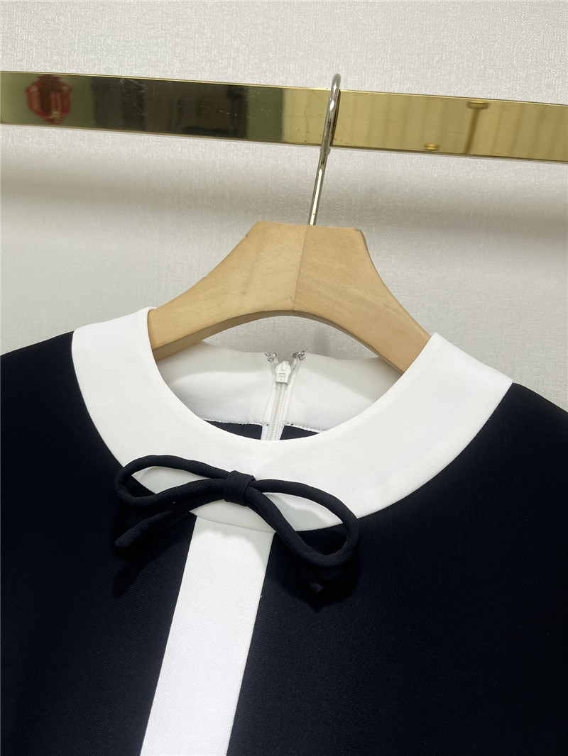 Va1e*ntin0 black dress replica d&g clothing