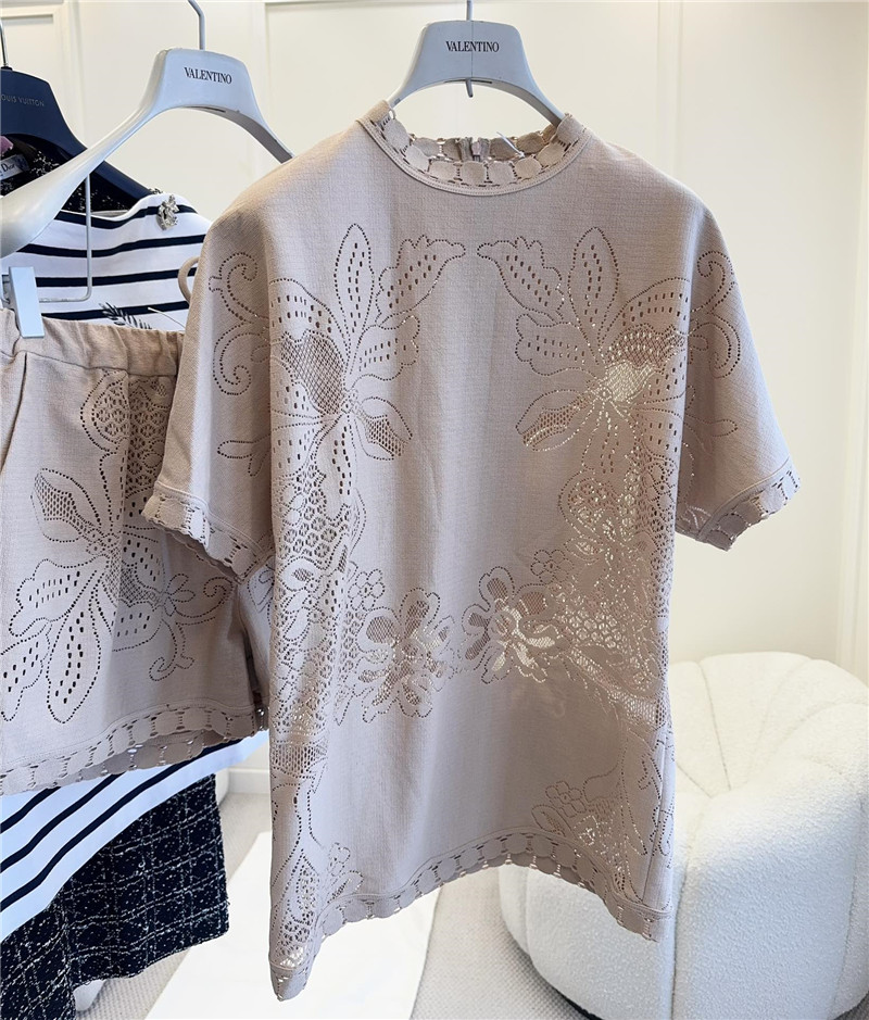 Va1e*ntin0 new hollow suit replica d&g clothing