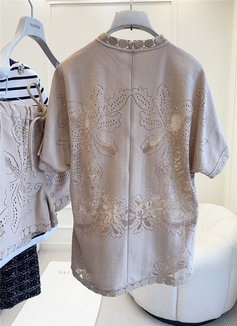 Va1e*ntin0 new hollow suit replica d&g clothing