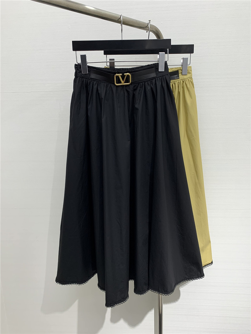 Va1e*ntin0 solid color long skirt replica designer clothing websites