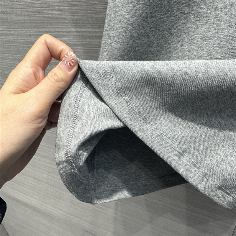 The R0w classic basic three-color treplica d&g clothing