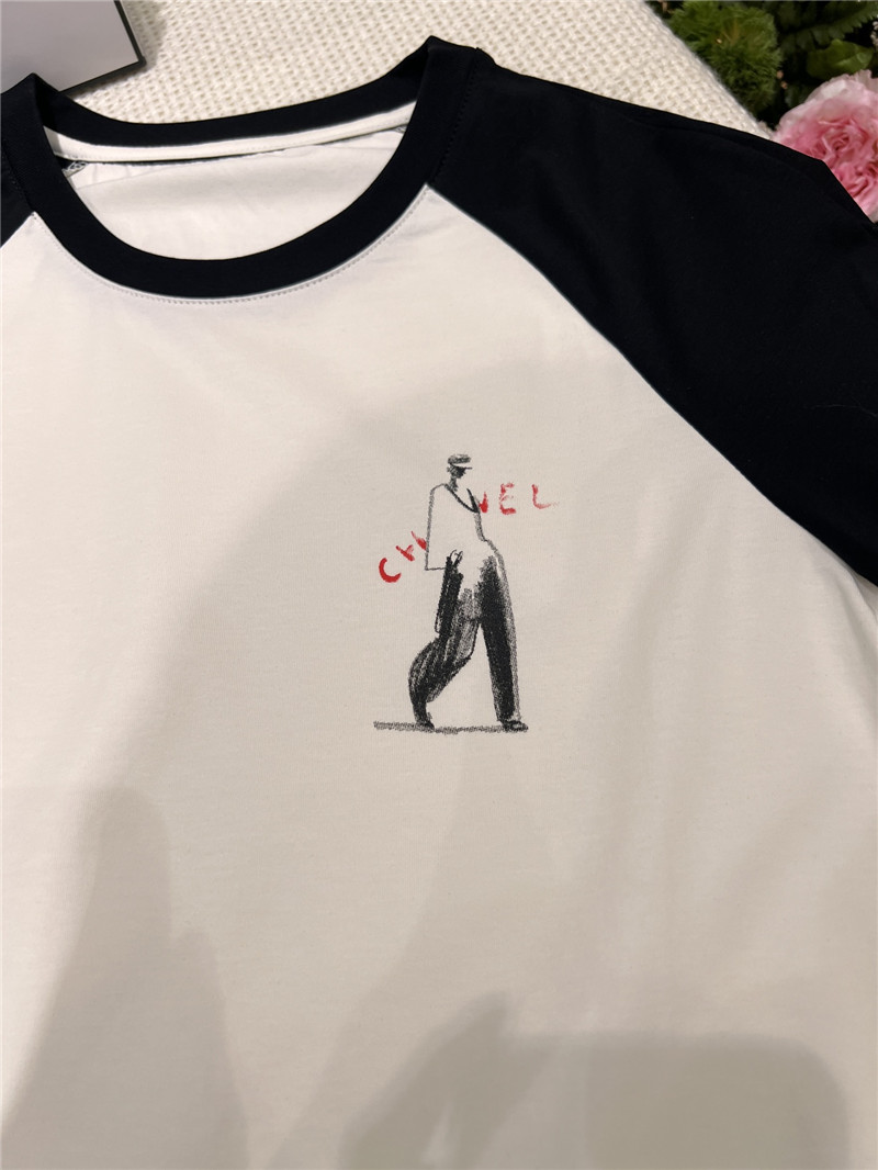 Ch**el secondhand hand-painted raglan t-shirt replica clothes