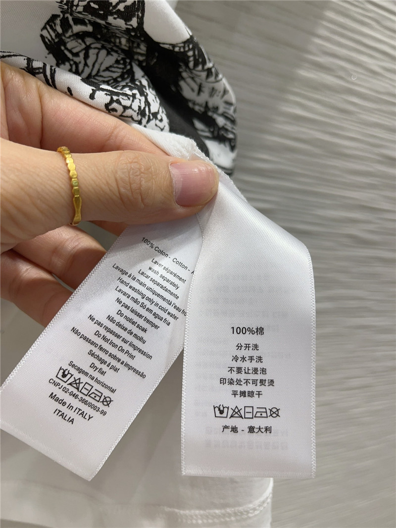 D10r simple t-shirt replica designer clothes