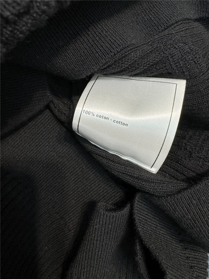 Ch**el jacquard short-sleeve knit top in black