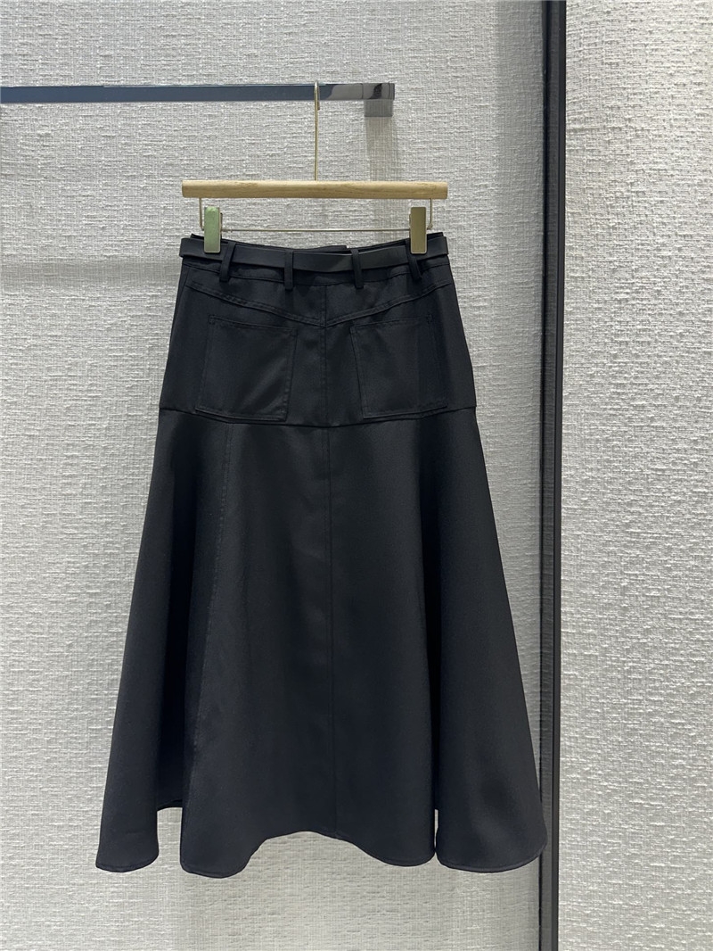 Va1e*ntin0 casual midi skirt replica designer clothing websites