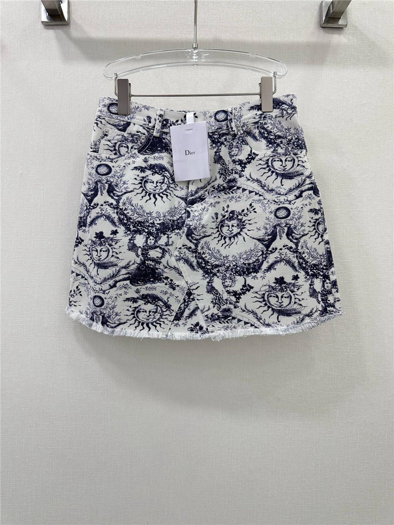 D10r new skirt cheap replica designer clothes