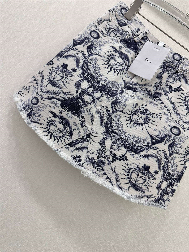 D10r new skirt cheap replica designer clothes