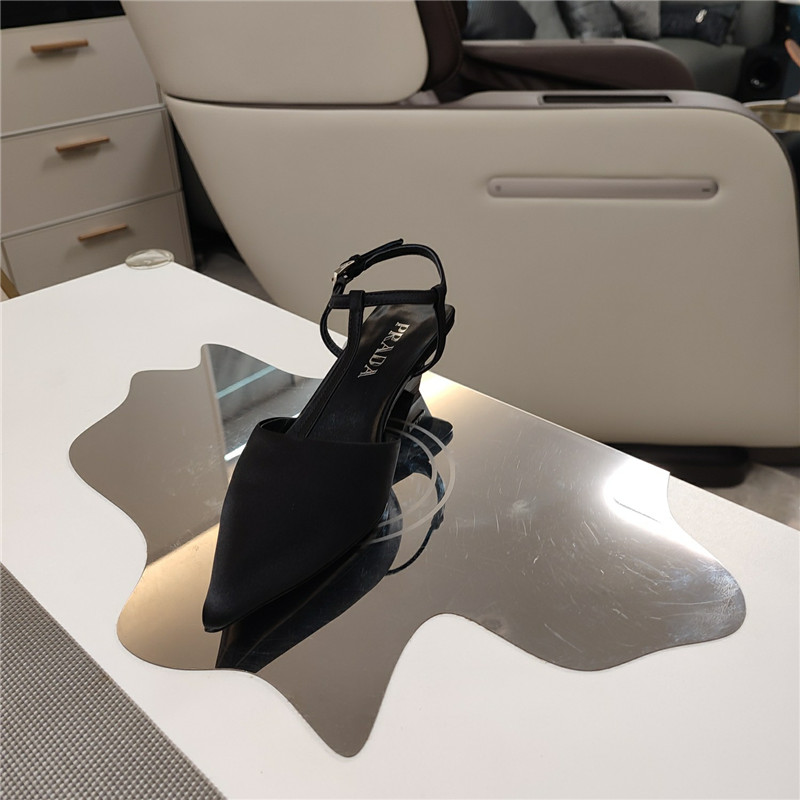 Pra*a leather slingback pumps in black