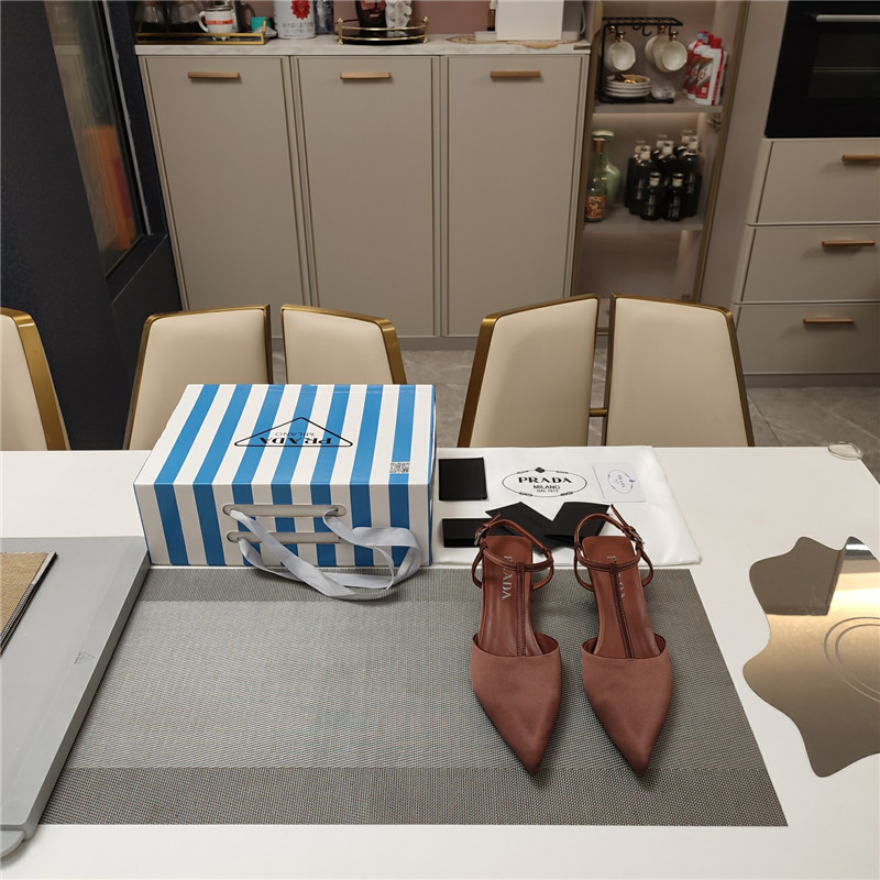 Pra*a leather slingback pumps in brown