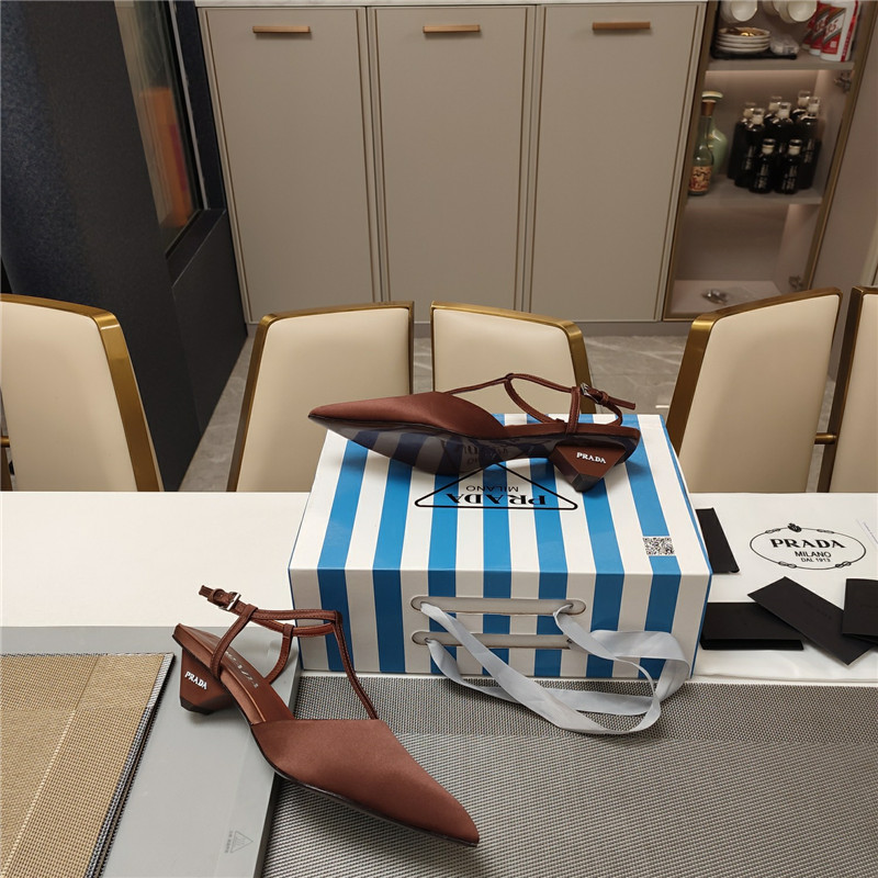 Pra*a leather slingback pumps in brown