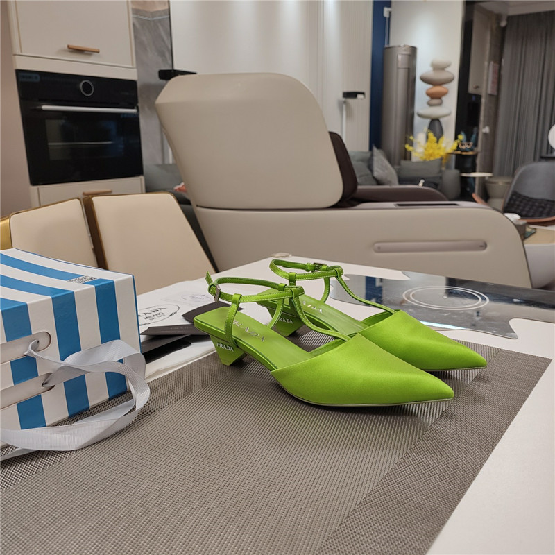 Prada Leather Slingback Pumps in Green