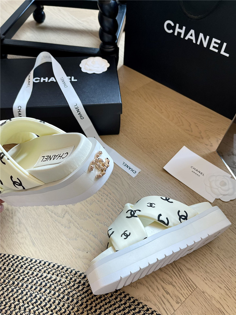 Ch**el velvet cross platform slides beige