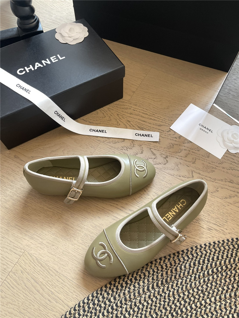 Ch**el mary janes green leather ballet flats