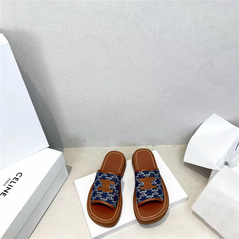 Ce1i*e clea triomphe platform slides