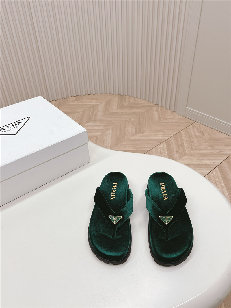 Pra*a velvet thong flip-flops in green