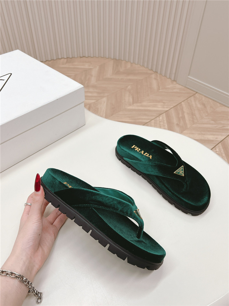 Pra*a velvet thong flip-flops in green