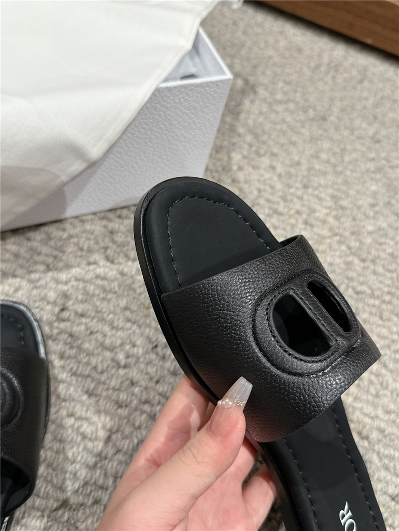 D10r d-club black leather slides