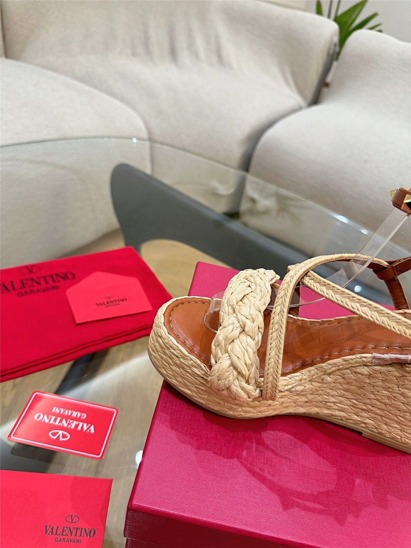 Va1e*ntin0 garavani rockstud brown raffia leather espadrille wedges