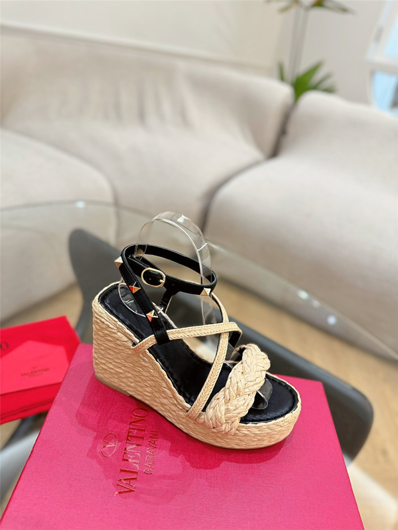 Va1e*ntin0 garavani rockstud raffia leather espadrille sandals
