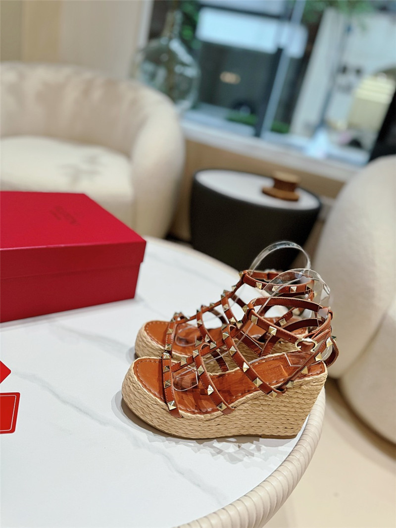 Va1e*ntin0 garavani rockstud wedge sandals brown