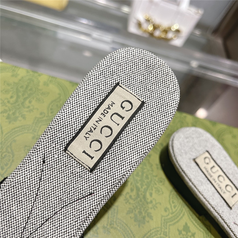 Gvc*1 interlocking g slide sandal gray canvas