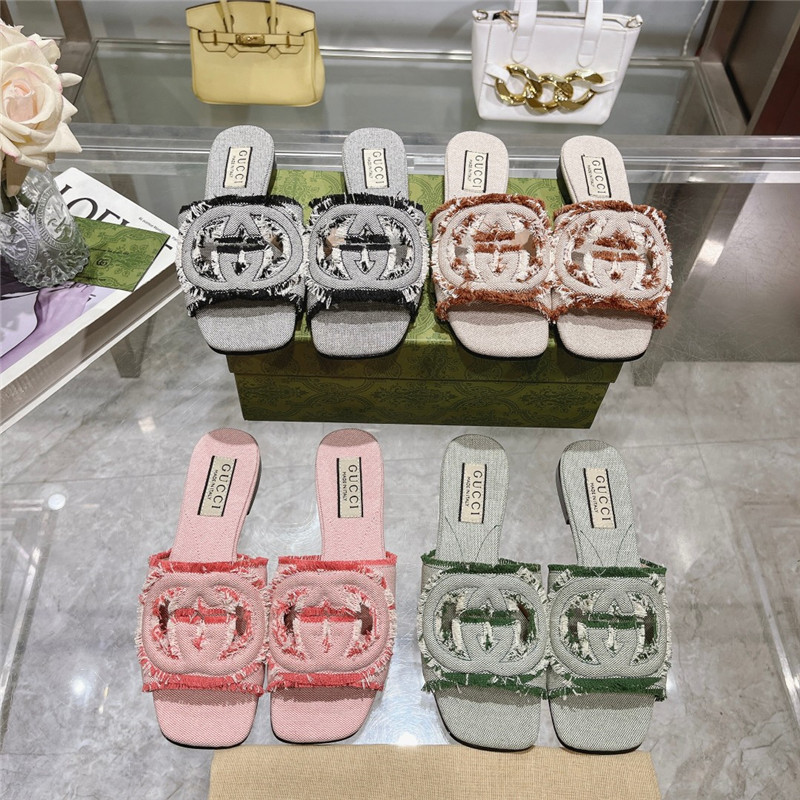 Gvc*1 interlocking g slide sandal gray canvas