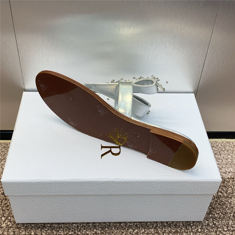 D10r eclat thong sandal silver