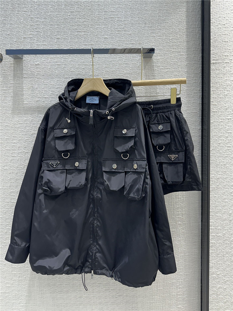 Pra*a new suit replicas clothes