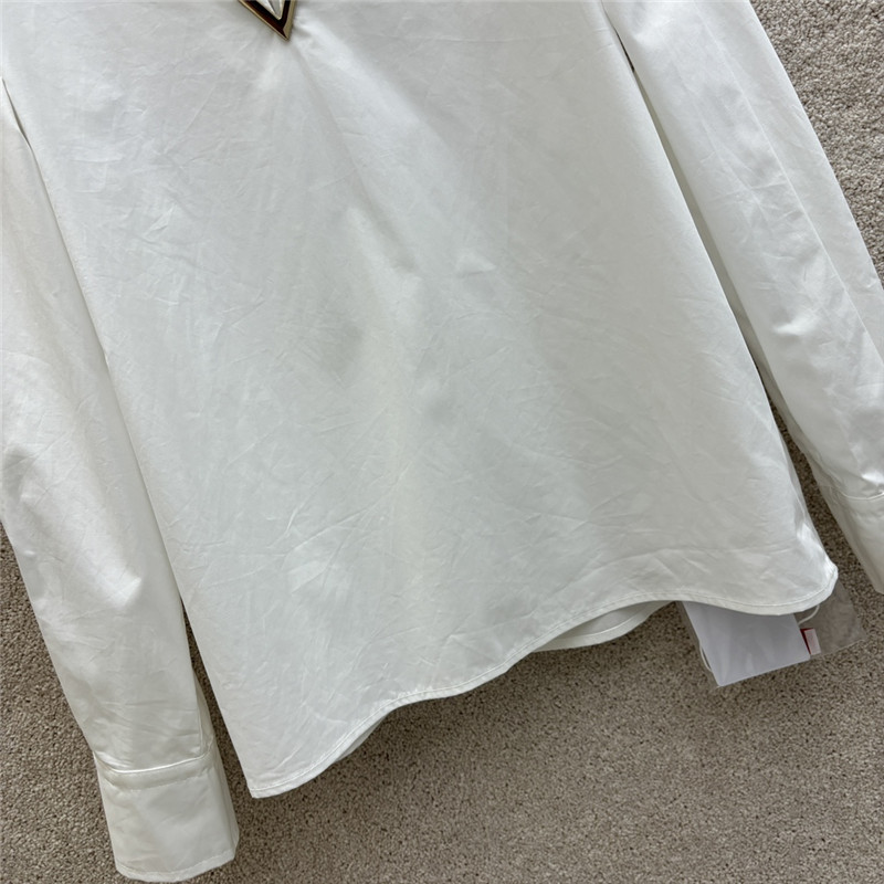 Va1e*ntin0 gold v logo shirt replica d&g clothing